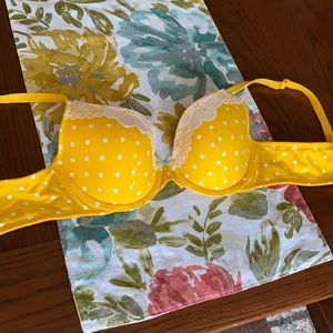 NWOT Cacique Bra 34C